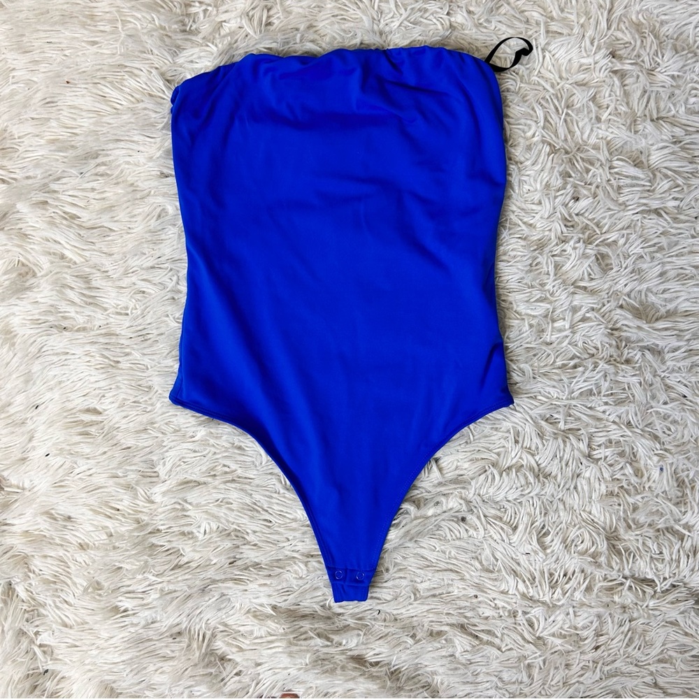 ◾️Aritzia Babaton Contour Strapless Blue Bodysuit - Picture 2 of 7